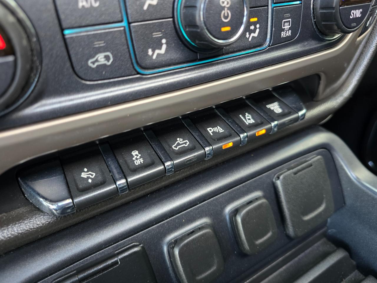 GMC Sierra 2500HD 4WD Crew Cab 153.7" Denali 2019