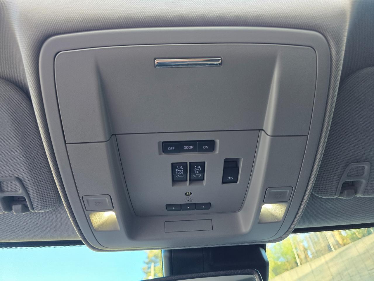 GMC Sierra 2500HD 4WD Crew Cab 153.7" Denali 2019