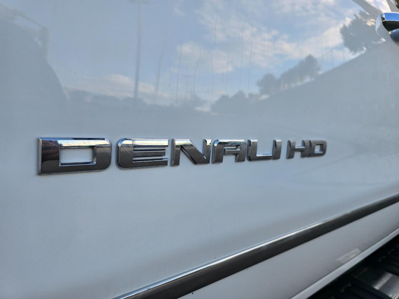 GMC Sierra 2500HD 4WD Crew Cab 153.7" Denali 2019