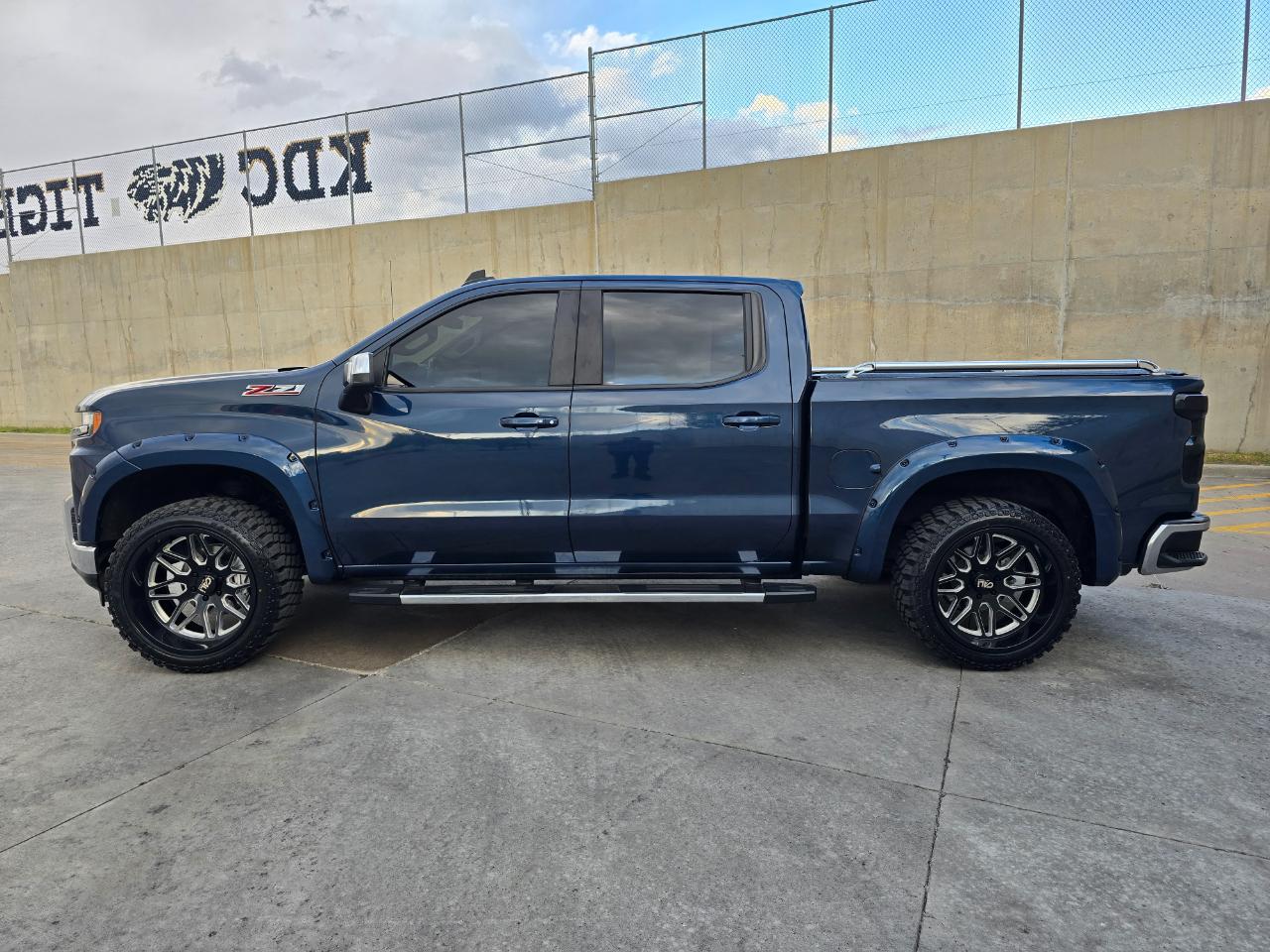 Chevrolet Silverado 1500 4WD Crew Cab 147" LT w/1LT 2021