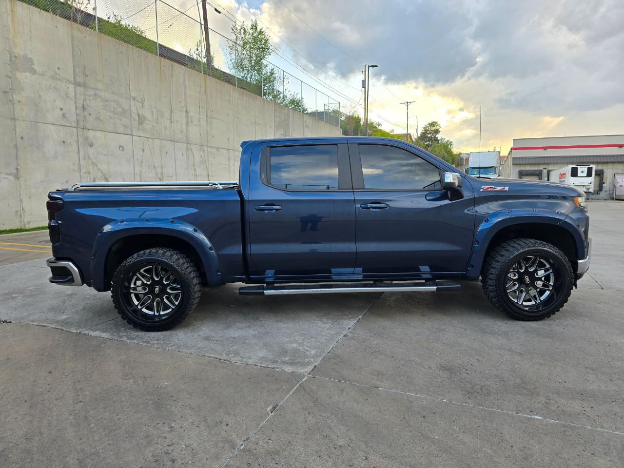 Chevrolet Silverado 1500 4WD Crew Cab 147" LT w/1LT 2021