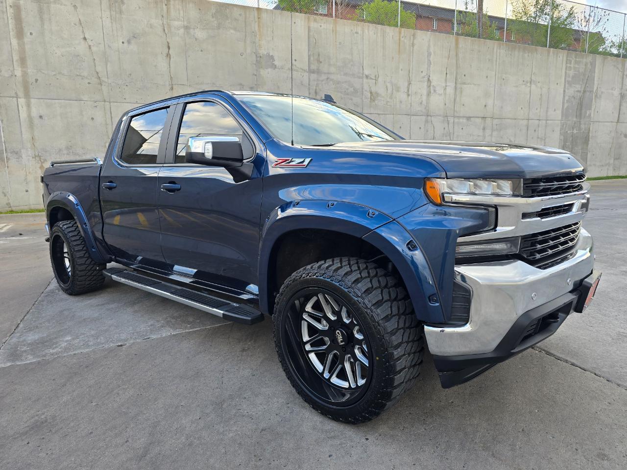 Chevrolet Silverado 1500 4WD Crew Cab 147" LT w/1LT 2021