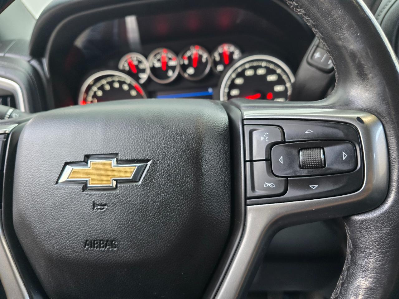 Chevrolet Silverado 1500 4WD Crew Cab 147" LT w/1LT 2021