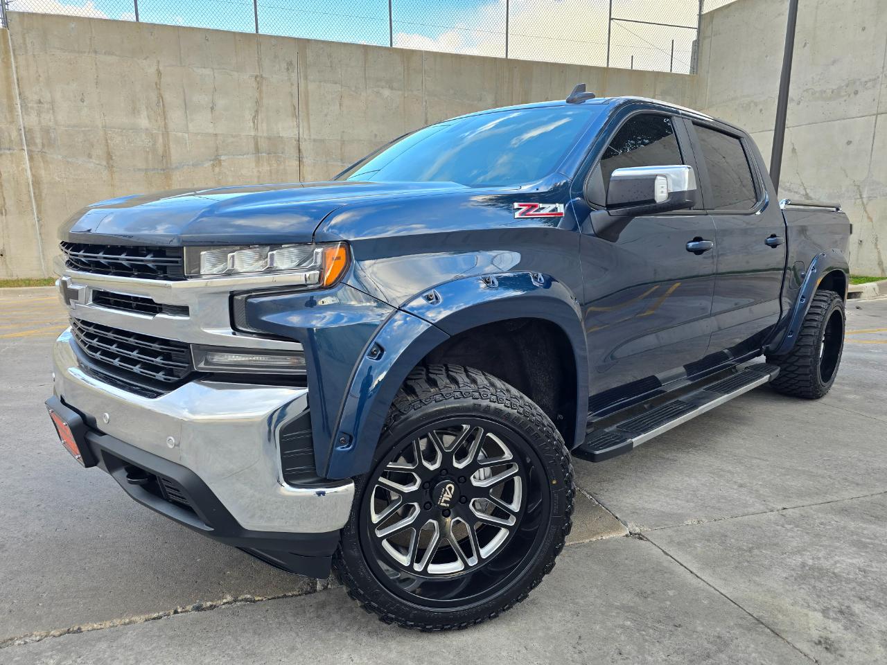 Chevrolet Silverado 1500 4WD Crew Cab 147" LT w/1LT 2021