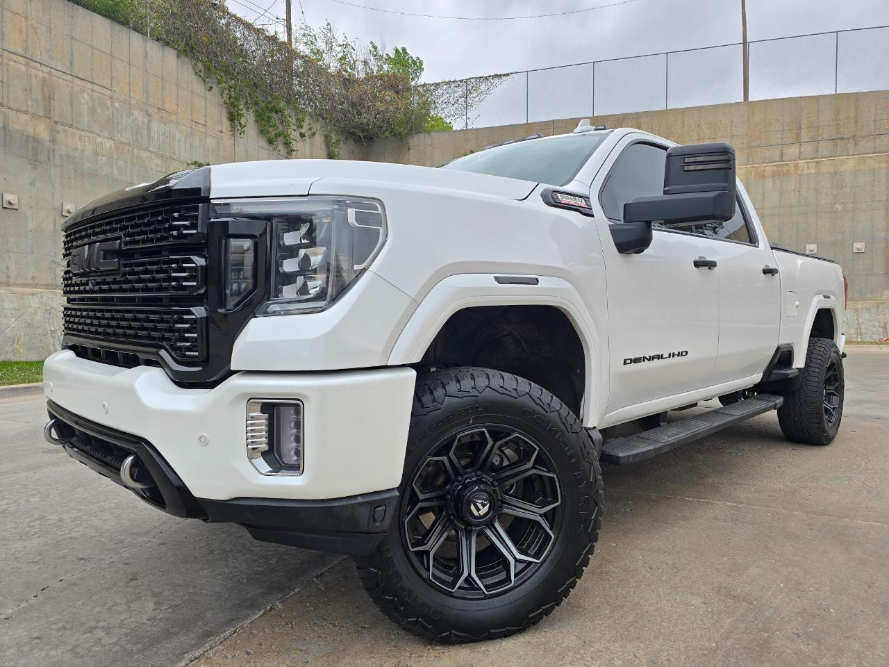 GMC Sierra 2500HD 4WD Crew Cab 159" Denali 2020