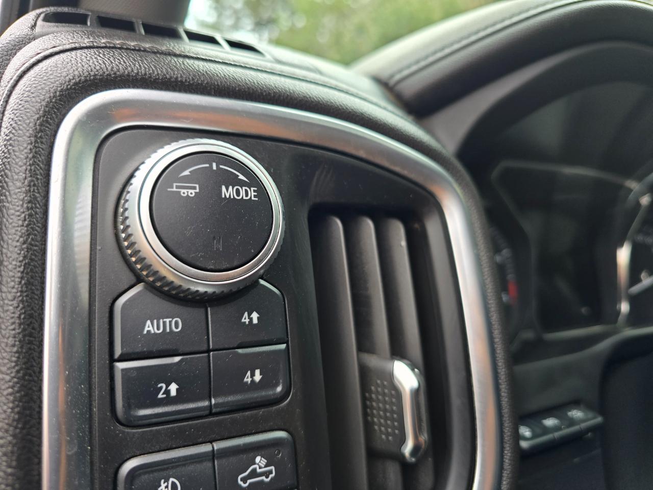GMC Sierra 2500HD 4WD Crew Cab 159" Denali 2020