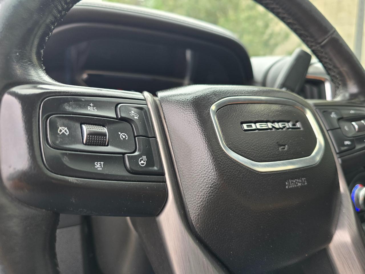 GMC Sierra 2500HD 4WD Crew Cab 159" Denali 2020