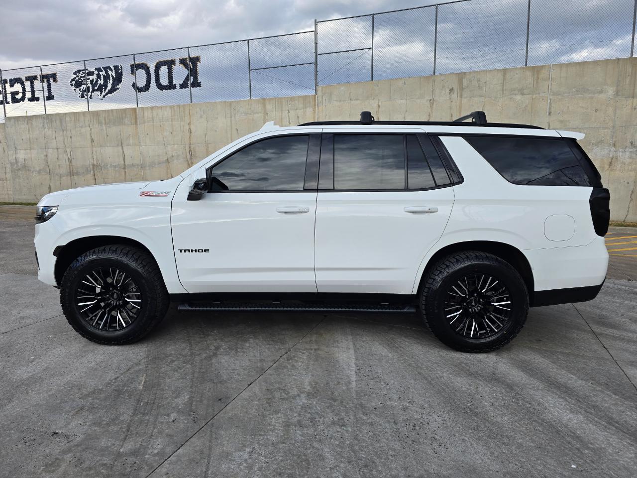 Chevrolet Tahoe 4WD 4dr Z71 2022