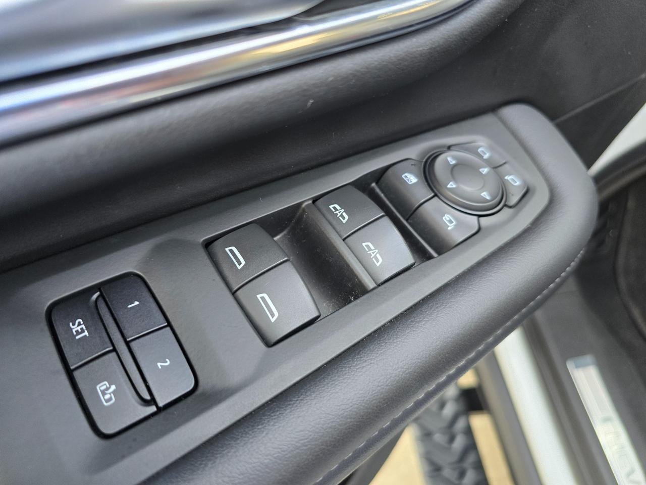 Chevrolet Tahoe 4WD 4dr Z71 2022