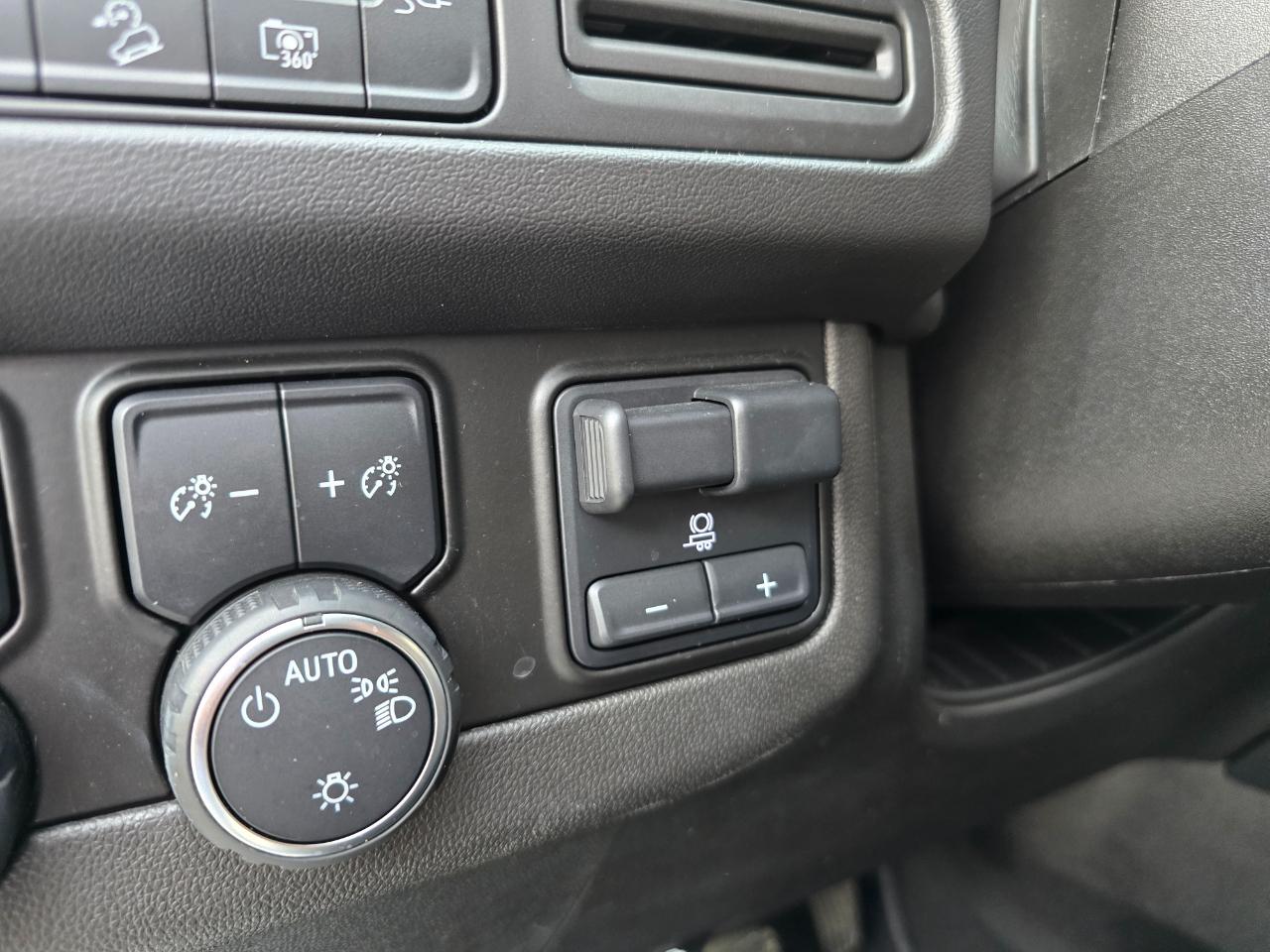 Chevrolet Tahoe 4WD 4dr Z71 2022