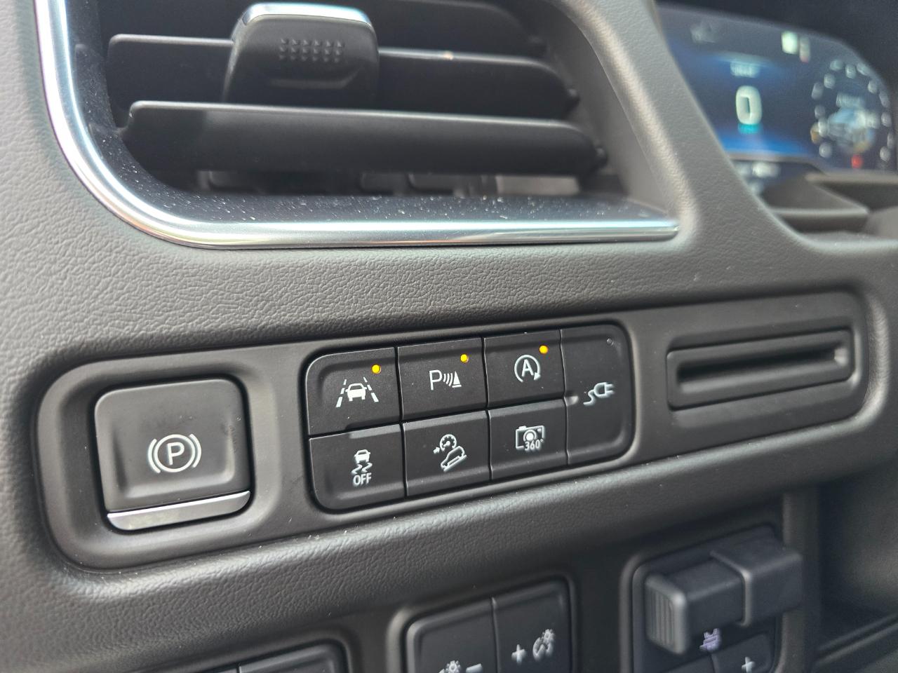 Chevrolet Tahoe 4WD 4dr Z71 2022