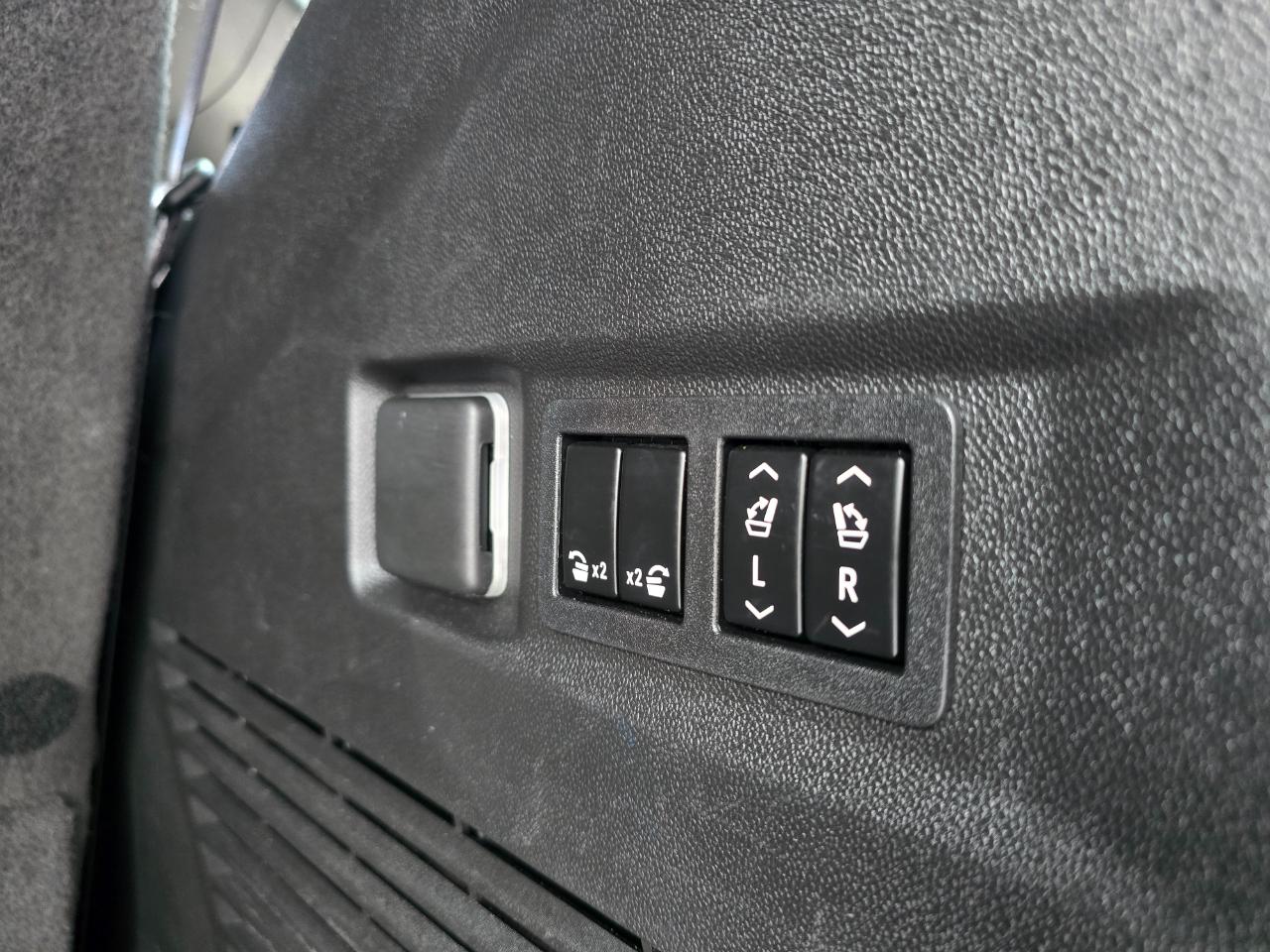 Chevrolet Tahoe 4WD 4dr Z71 2022