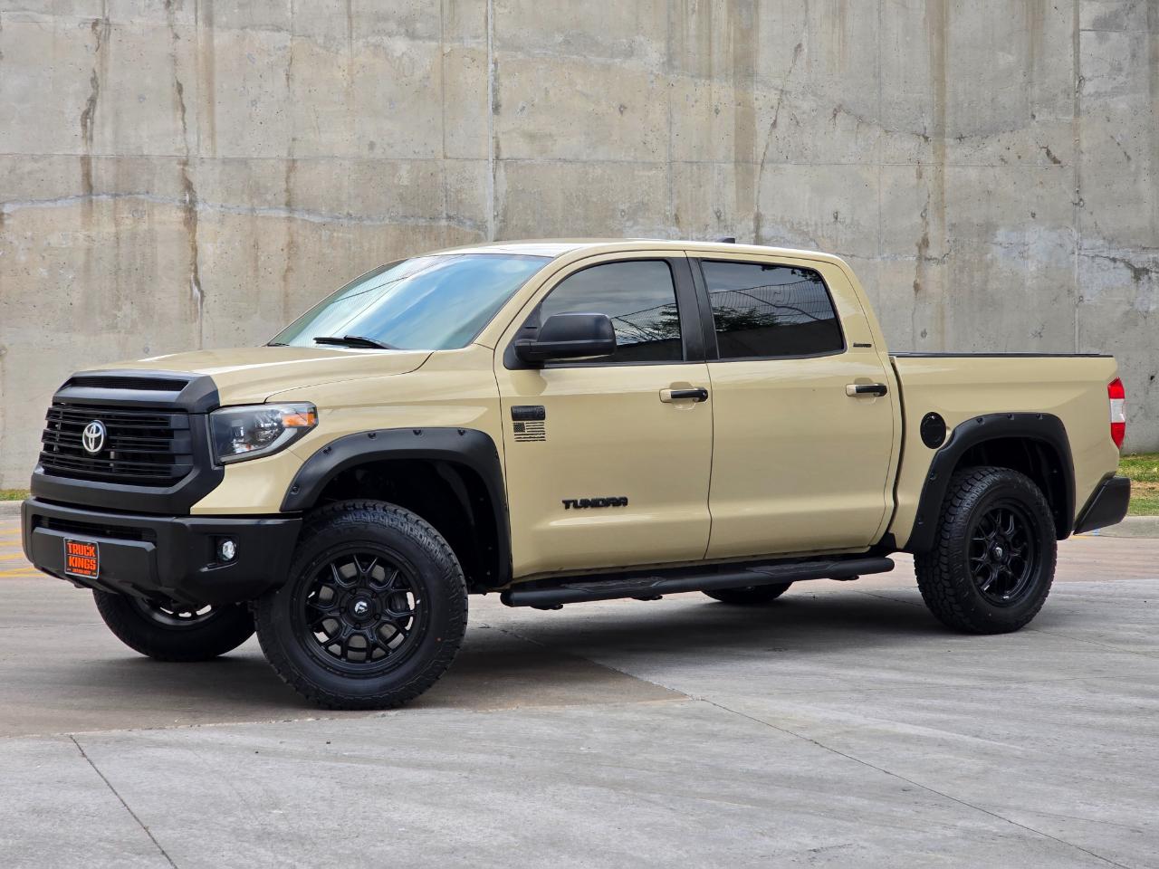 2020 Toyota Tundra 4WD Limited CrewMax 5.5' Bed 5.7L (Natl)