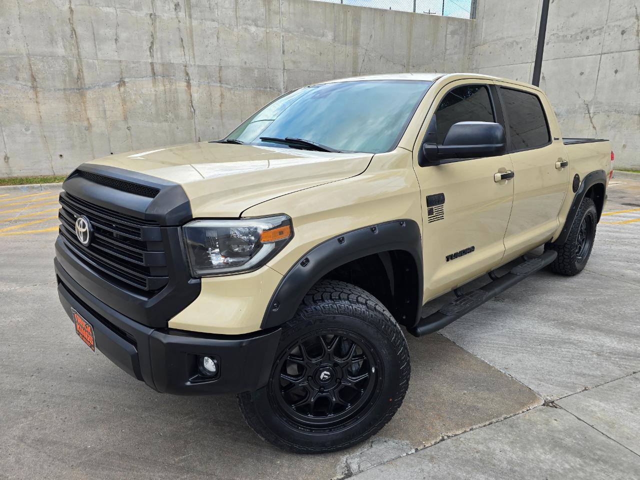 Toyota Tundra 4WD Limited CrewMax 5.5' Bed 5.7L (Natl) 2020