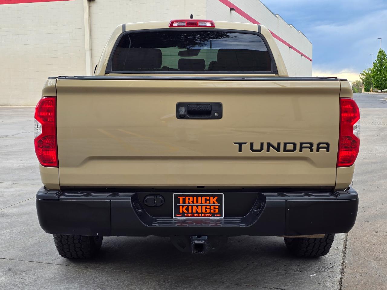 Toyota Tundra 4WD Limited CrewMax 5.5' Bed 5.7L (Natl) 2020
