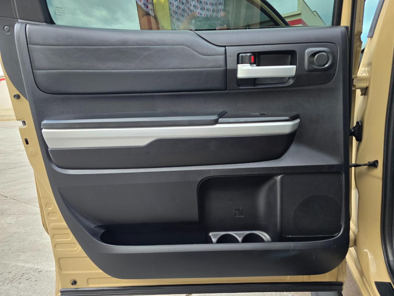 Toyota Tundra 4WD Limited CrewMax 5.5' Bed 5.7L (Natl) 2020
