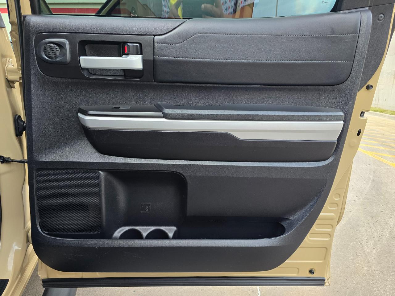 Toyota Tundra 4WD Limited CrewMax 5.5' Bed 5.7L (Natl) 2020
