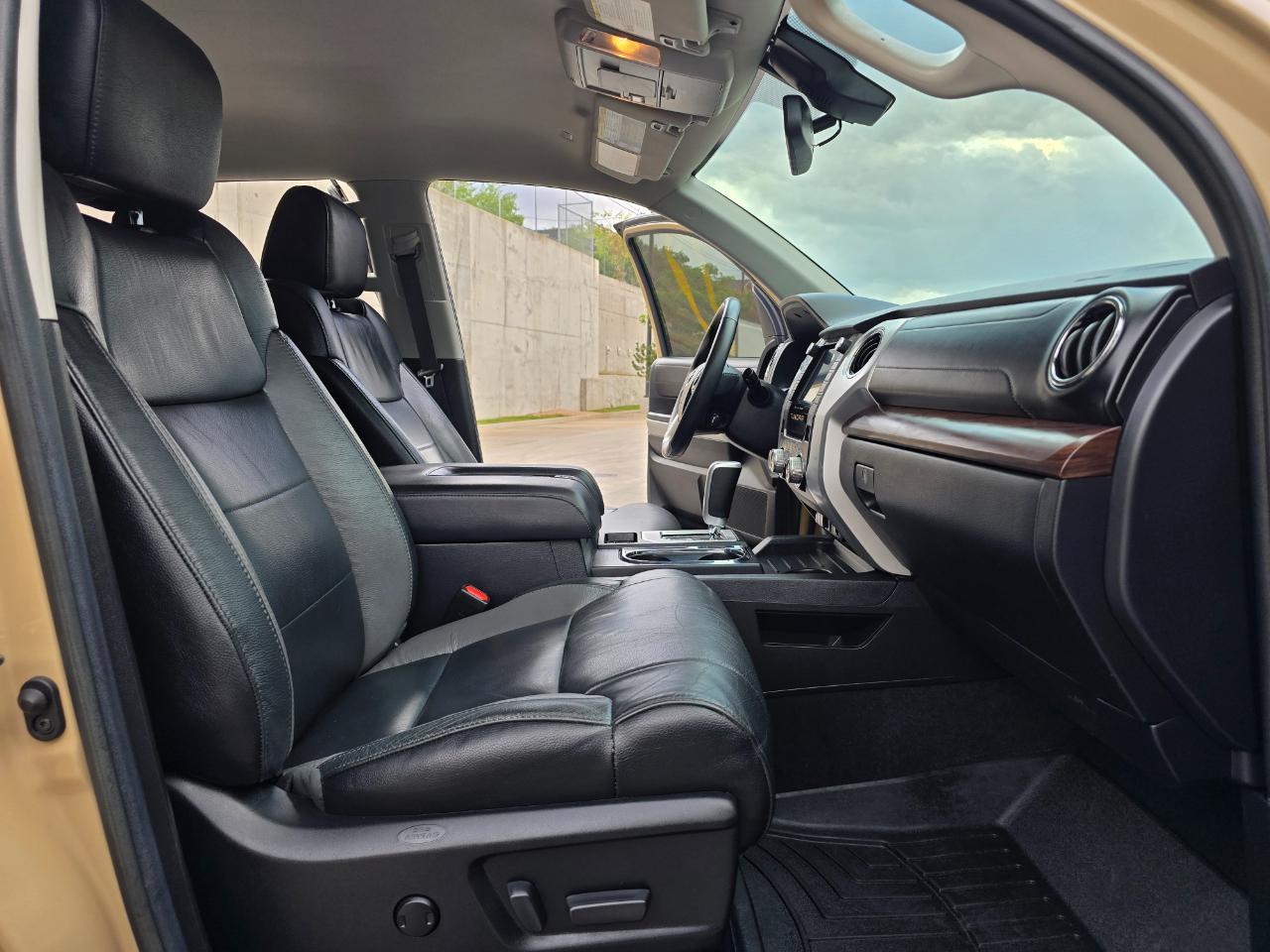 Toyota Tundra 4WD Limited CrewMax 5.5' Bed 5.7L (Natl) 2020