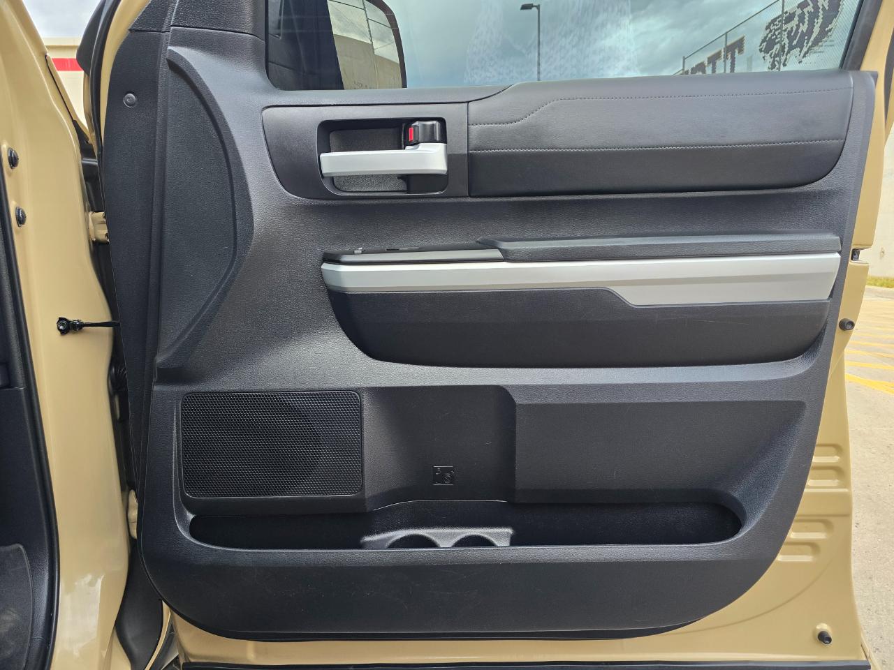 Toyota Tundra 4WD Limited CrewMax 5.5' Bed 5.7L (Natl) 2020
