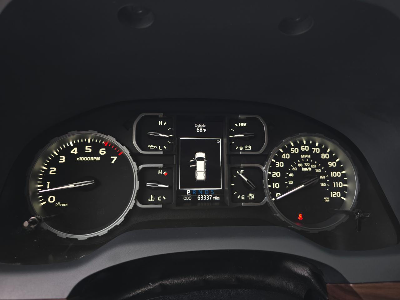 Toyota Tundra 4WD Limited CrewMax 5.5' Bed 5.7L (Natl) 2020