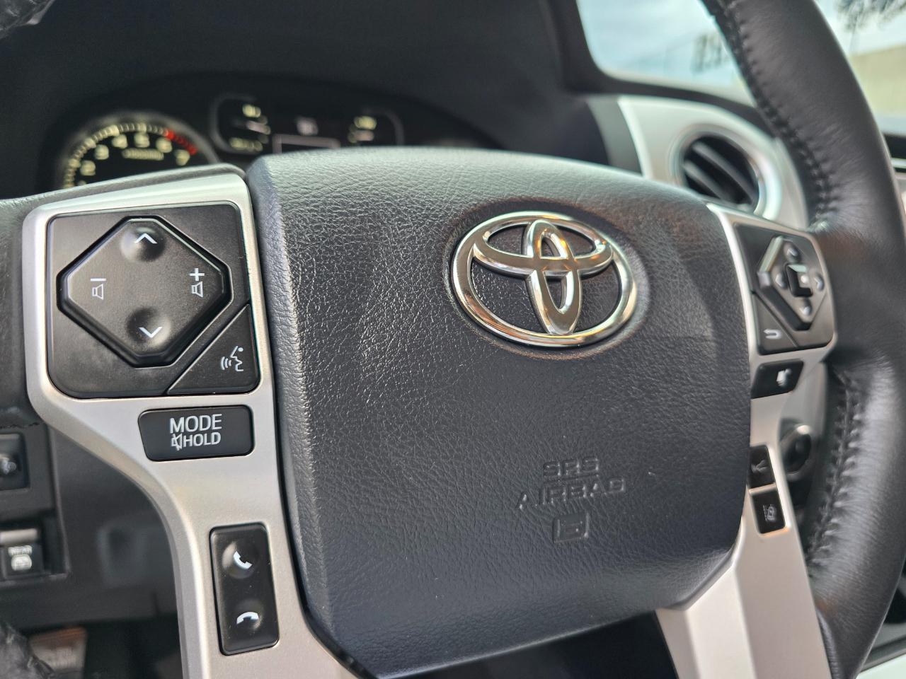 Toyota Tundra 4WD Limited CrewMax 5.5' Bed 5.7L (Natl) 2020