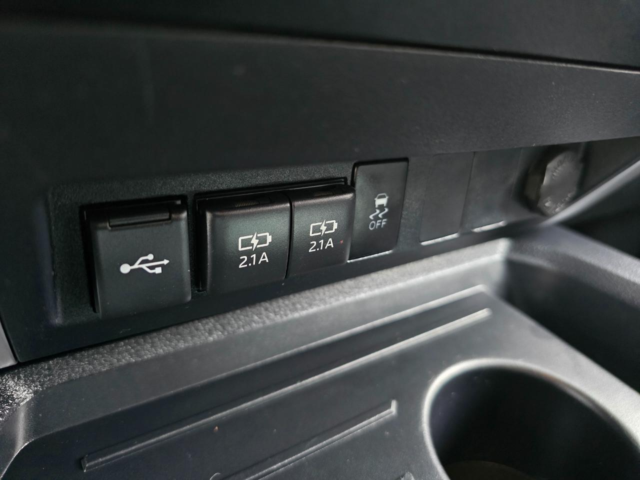 Toyota Tundra 4WD Limited CrewMax 5.5' Bed 5.7L (Natl) 2020