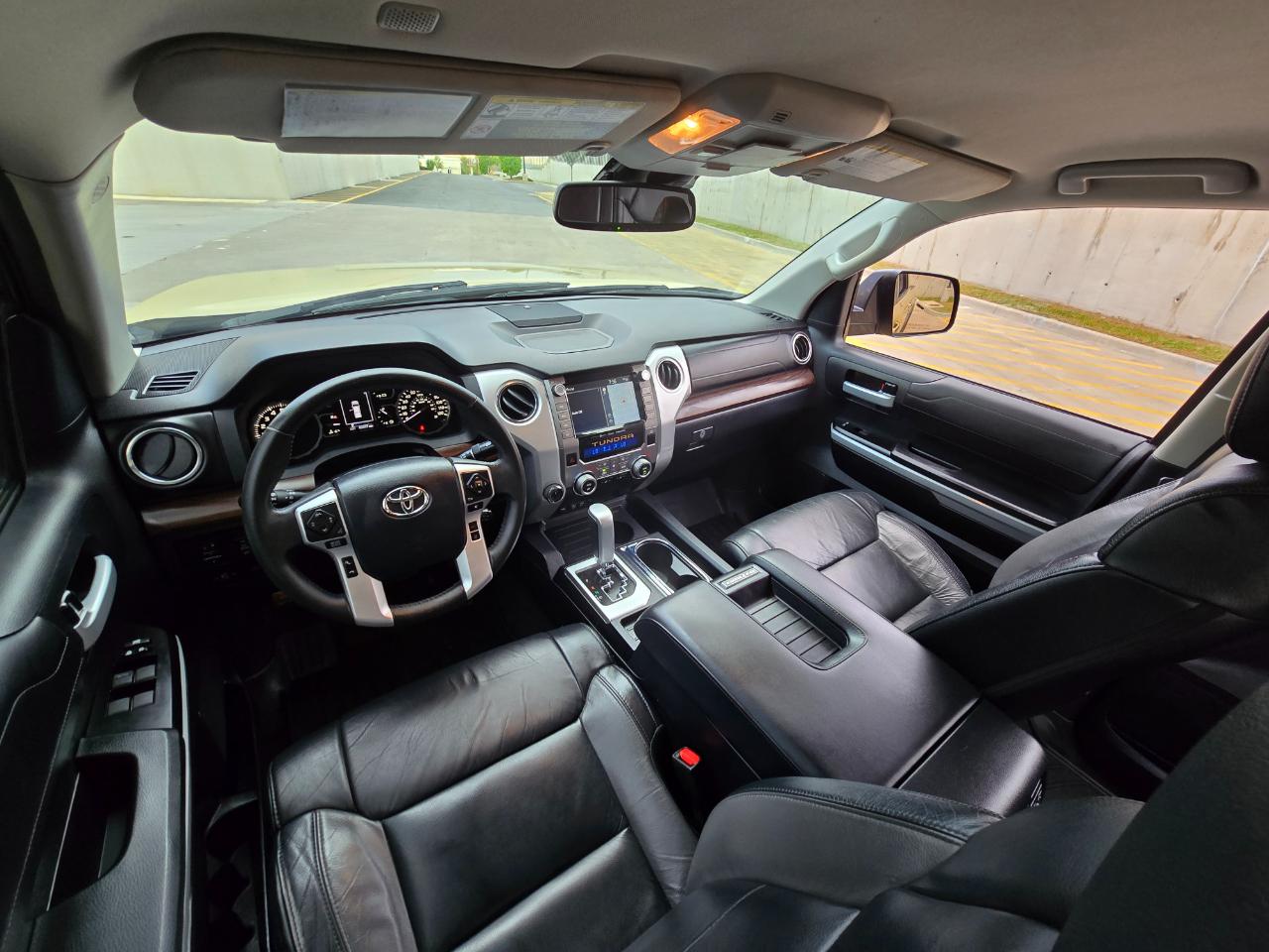 Toyota Tundra 4WD Limited CrewMax 5.5' Bed 5.7L (Natl) 2020