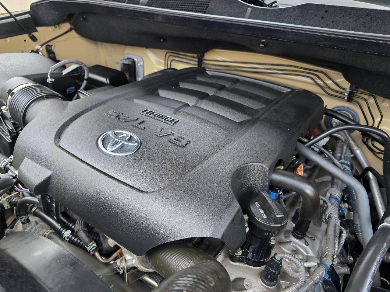 Toyota Tundra 4WD Limited CrewMax 5.5' Bed 5.7L (Natl) 2020