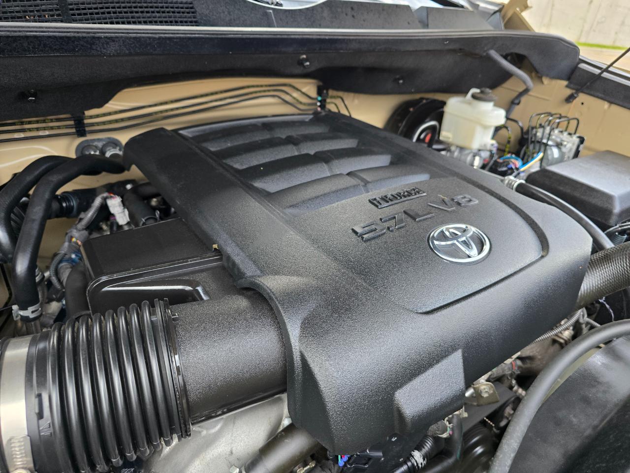 Toyota Tundra 4WD Limited CrewMax 5.5' Bed 5.7L (Natl) 2020