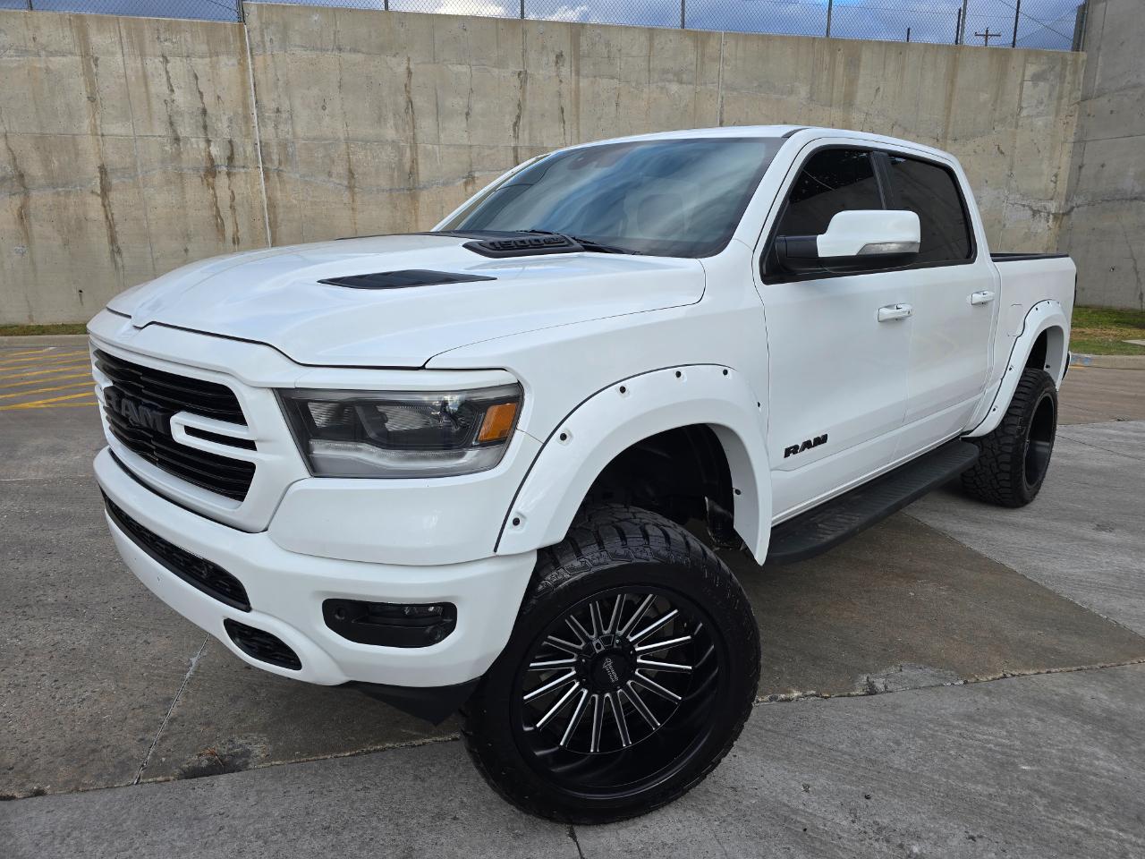 RAM 1500 Sport 4x4 Crew Cab 5'7" Box 2020