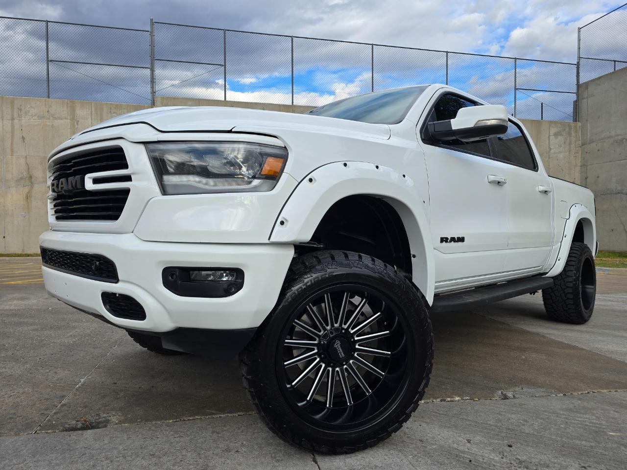 RAM 1500 Sport 4x4 Crew Cab 5'7" Box 2020