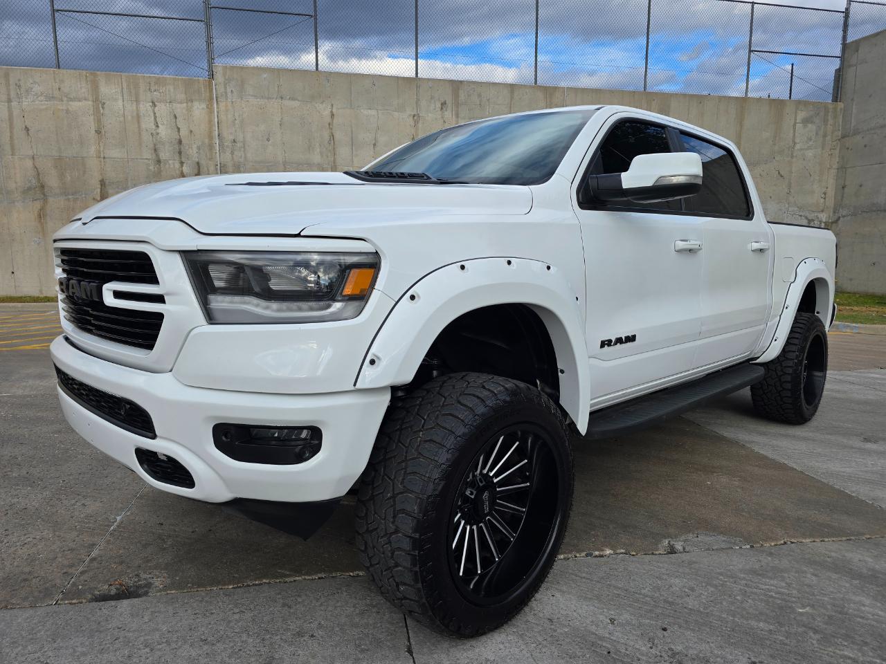 RAM 1500 Sport 4x4 Crew Cab 5'7" Box 2020