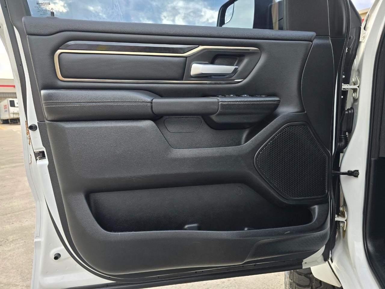 RAM 1500 Sport 4x4 Crew Cab 5'7" Box 2020