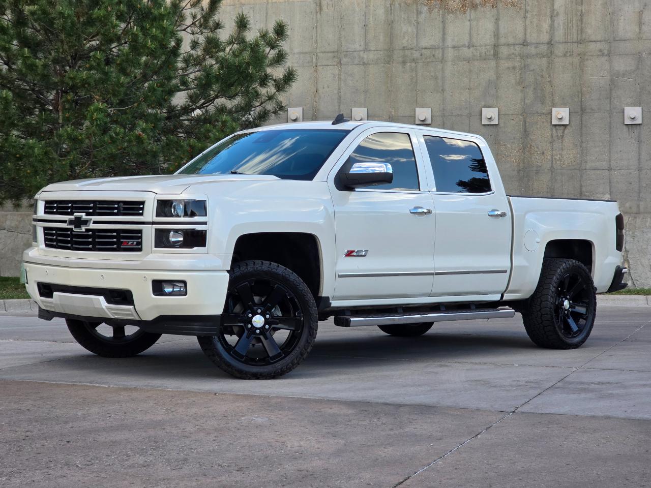 Chevrolet Silverado 1500 4WD Crew Cab 143.5" LTZ w/2LZ 2015