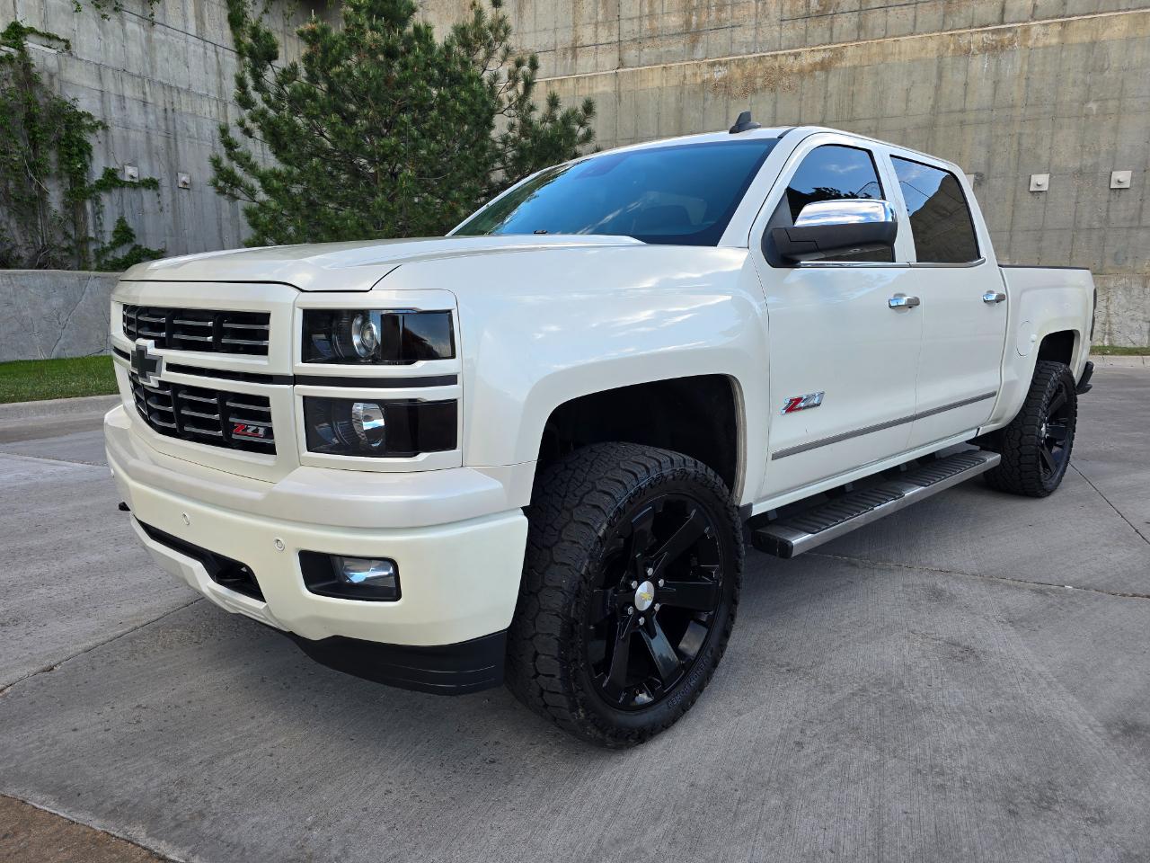 Chevrolet Silverado 1500 4WD Crew Cab 143.5" LTZ w/2LZ 2015
