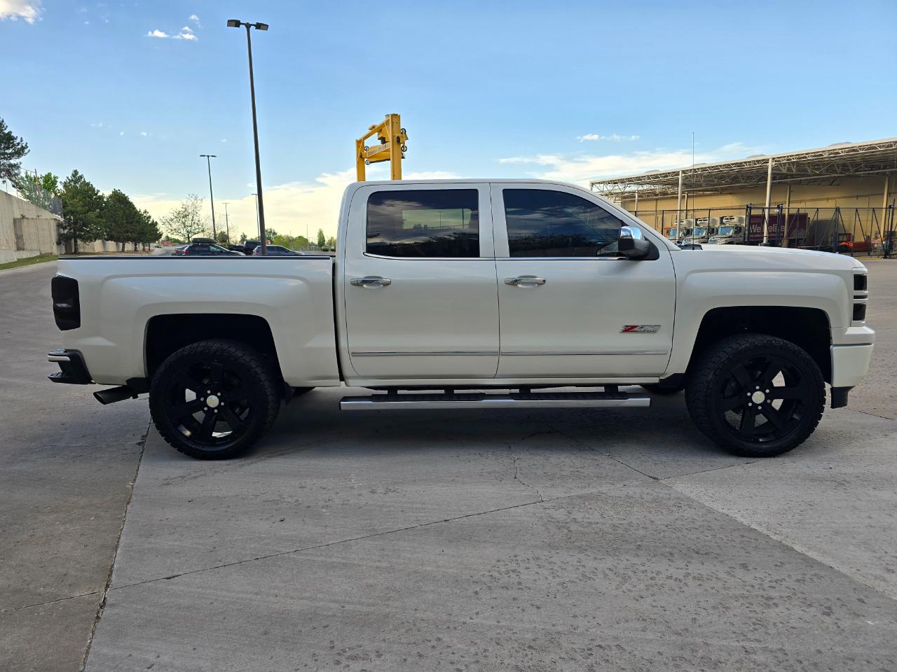 Chevrolet Silverado 1500 4WD Crew Cab 143.5" LTZ w/2LZ 2015