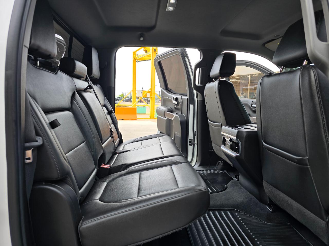 Chevrolet Silverado 1500 4WD Crew Cab 147" LTZ 2021