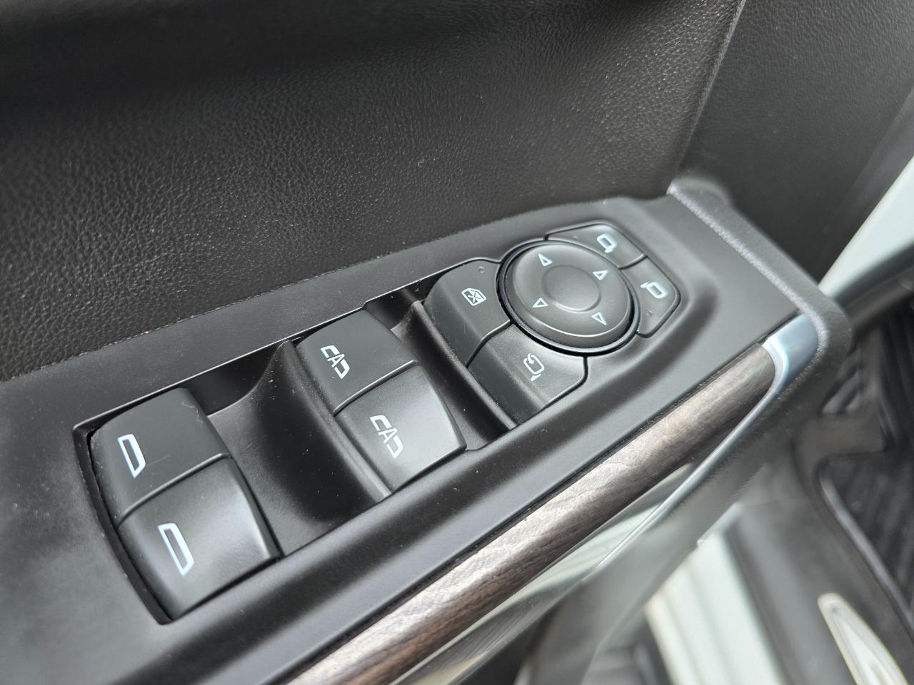 Chevrolet Silverado 1500 4WD Crew Cab 147" LTZ 2021