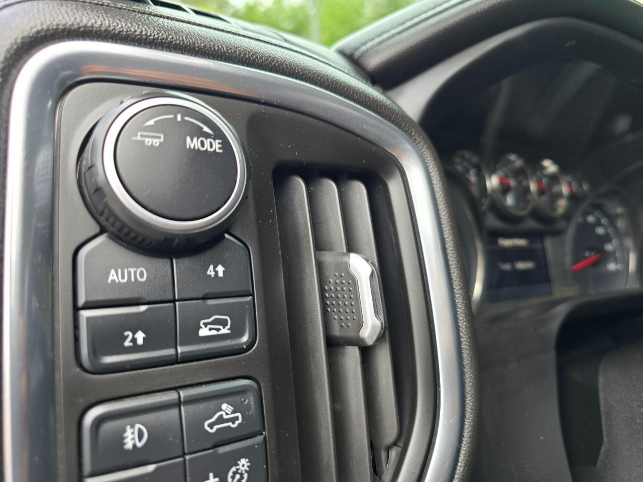 Chevrolet Silverado 1500 4WD Crew Cab 147" LTZ 2021