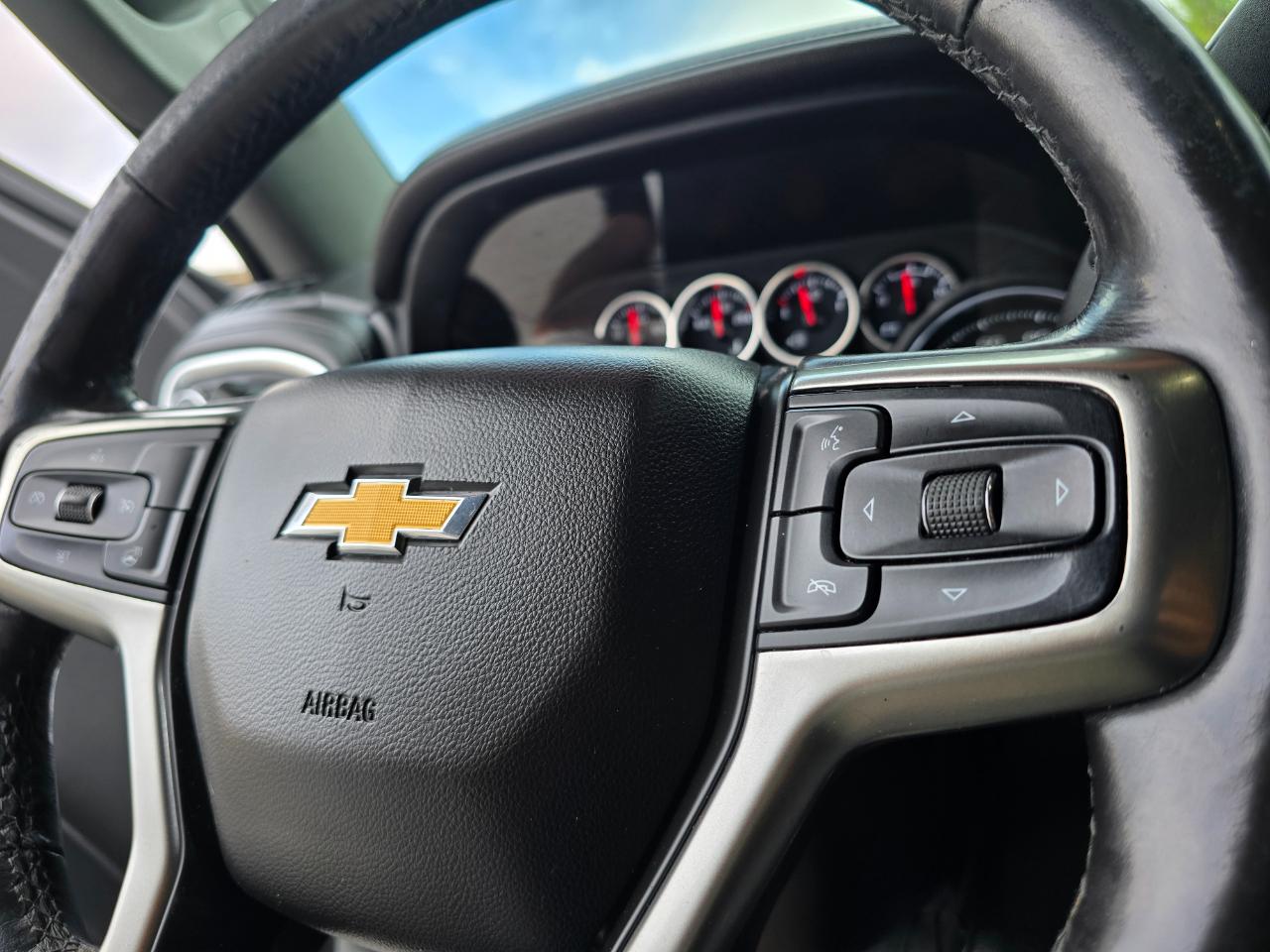 Chevrolet Silverado 1500 4WD Crew Cab 147" LTZ 2021