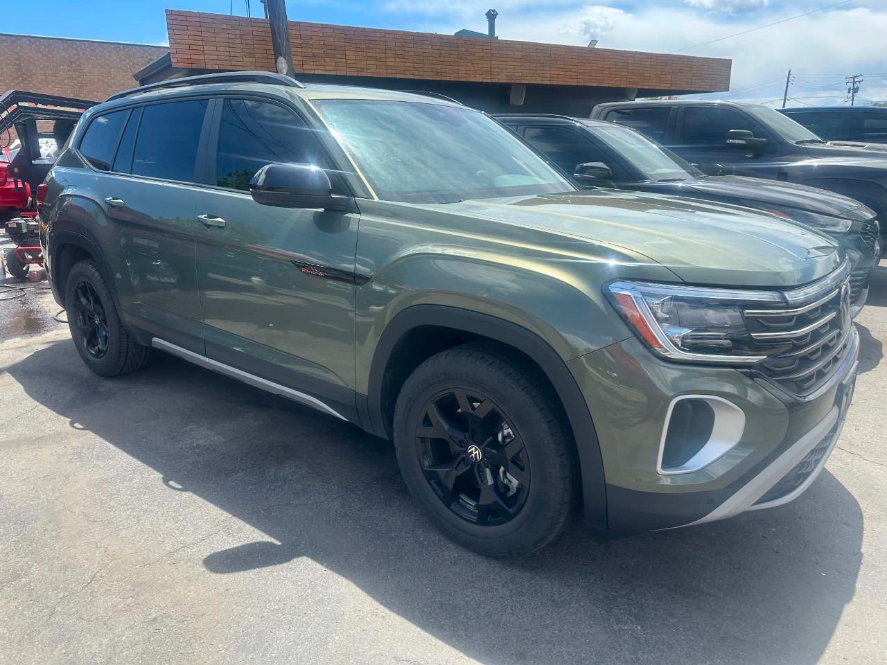 Volkswagen Atlas 2.0T Peak Edition SE w/Technology 4MOTION 2024