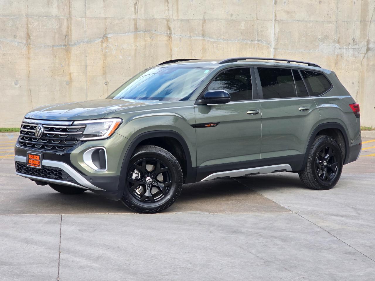 2024 Volkswagen Atlas 2.0T Peak Edition SE w/Technology 4MOTION