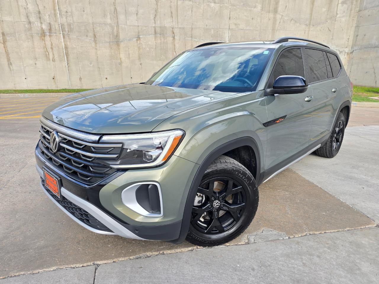 Volkswagen Atlas 2.0T Peak Edition SE w/Technology 4MOTION 2024