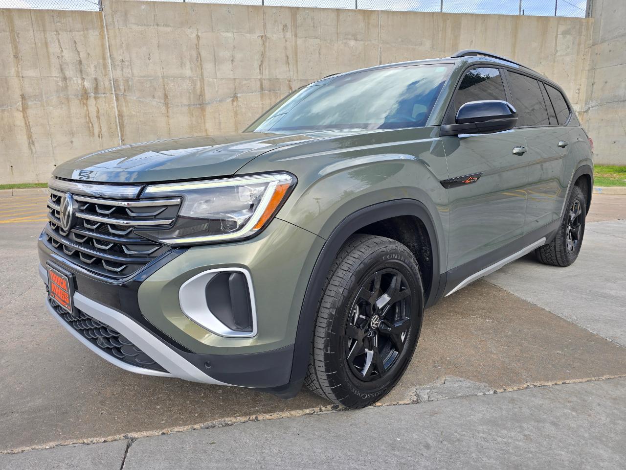 Volkswagen Atlas 2.0T Peak Edition SE w/Technology 4MOTION 2024