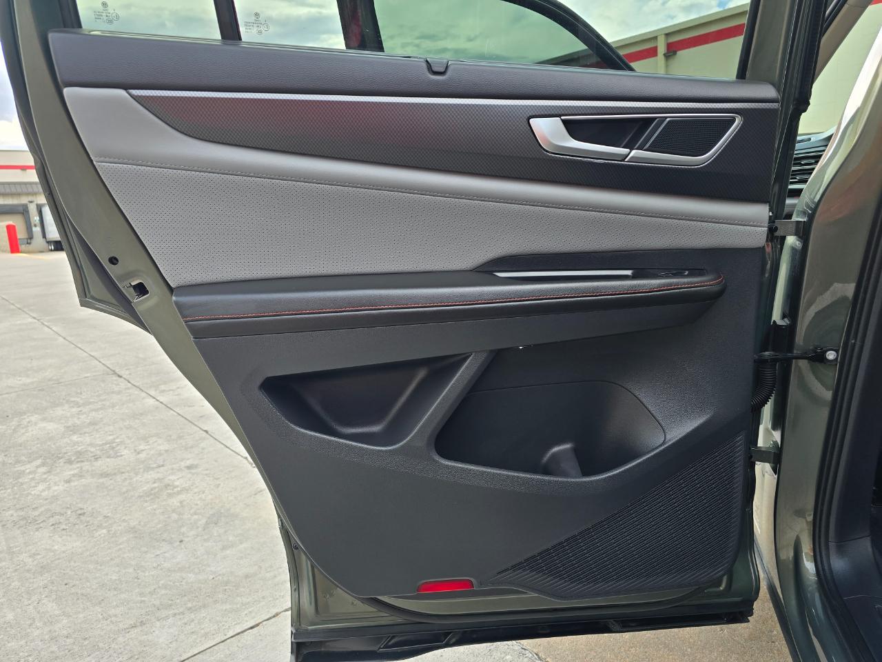 Volkswagen Atlas 2.0T Peak Edition SE w/Technology 4MOTION 2024