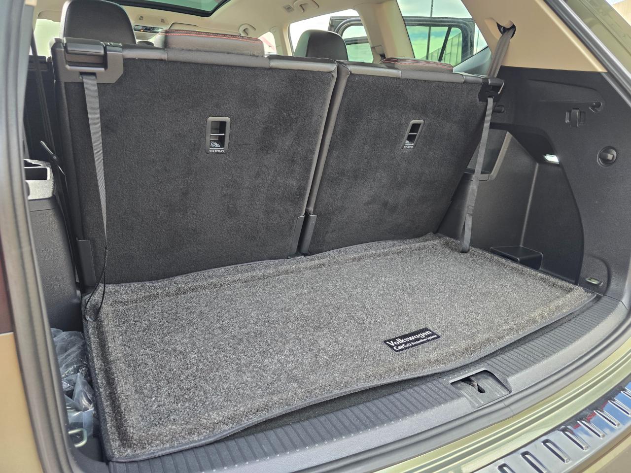 Volkswagen Atlas 2.0T Peak Edition SE w/Technology 4MOTION 2024