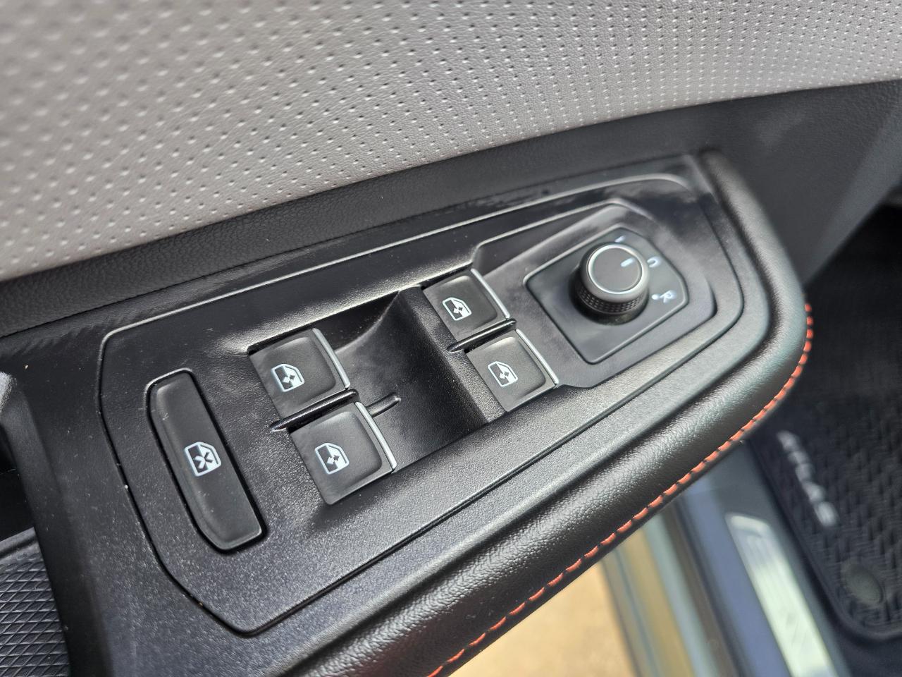 Volkswagen Atlas 2.0T Peak Edition SE w/Technology 4MOTION 2024