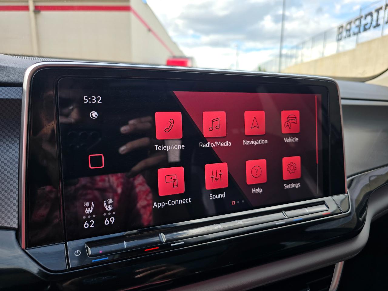Volkswagen Atlas 2.0T Peak Edition SE w/Technology 4MOTION 2024