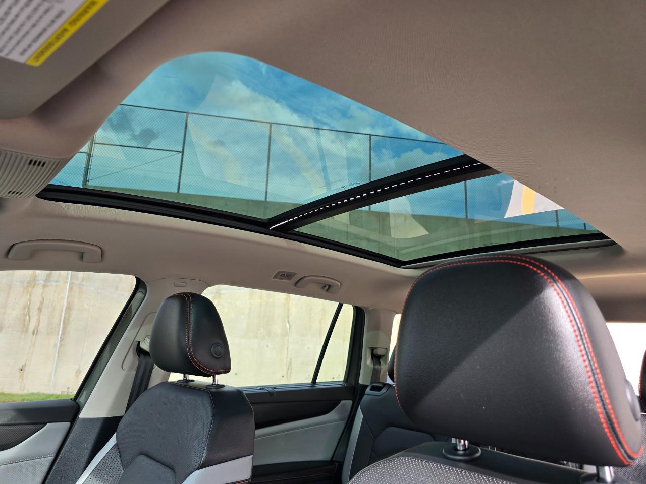 Volkswagen Atlas 2.0T Peak Edition SE w/Technology 4MOTION 2024