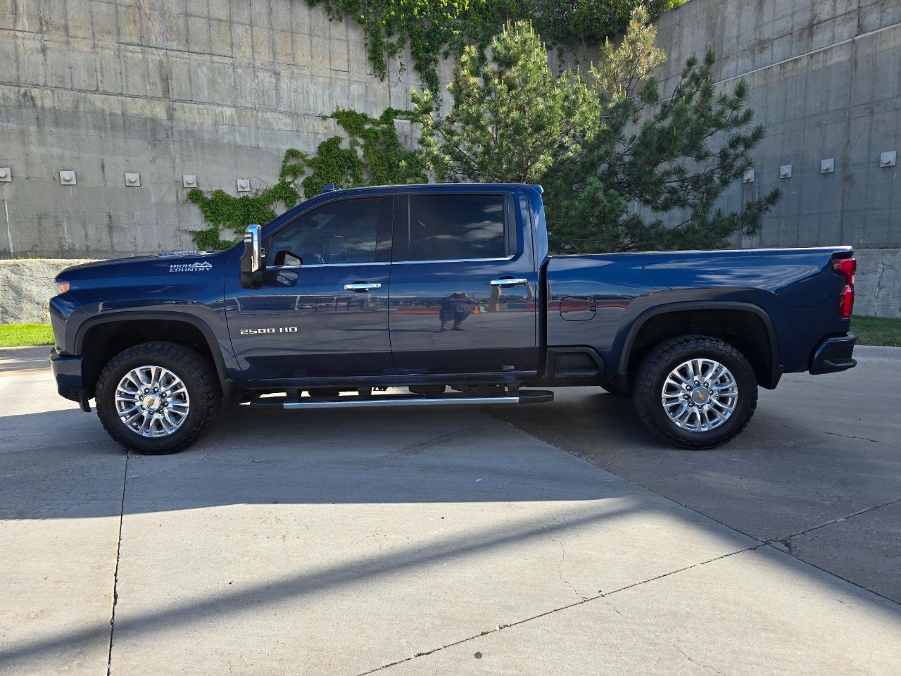 Chevrolet Silverado 2500HD 4WD Crew Cab 159" High Country 2021